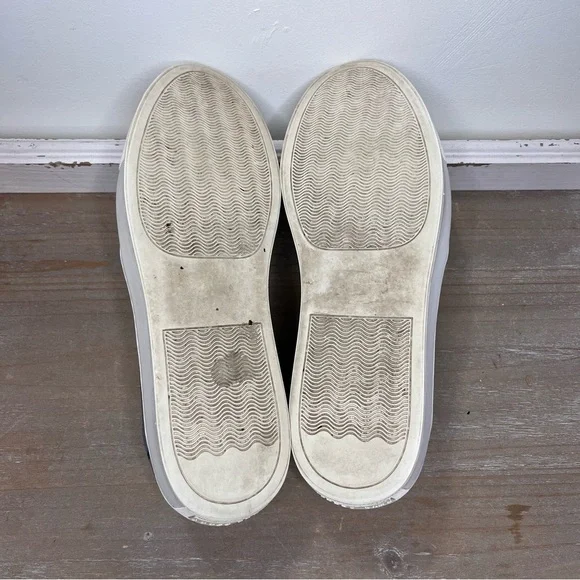 Katy Perry Shoes Womens Size 8 Geometric Colors Bright Leather Slip On Sneakers - Picture 3 of 8